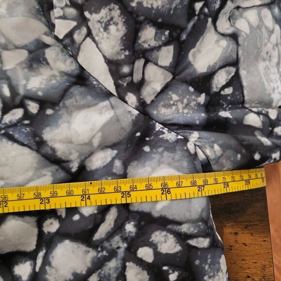 Disney National Geographic Avalanche Puffer Jacket XXL Black White - Picture 5 of 9